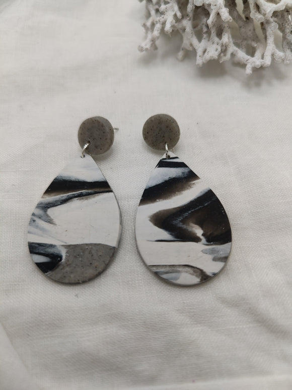 Neutral Teardrop Dangles