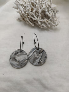 Neutral Round hoops