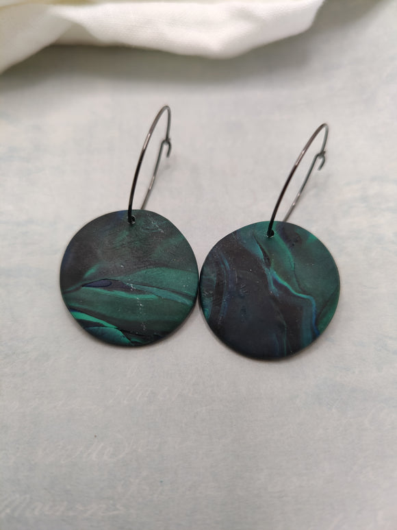 Round hoop dangles