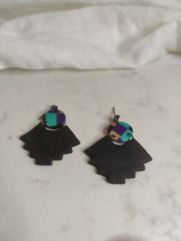 Bargello Aztec Drops